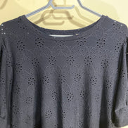 Haut bleu texture dentelle manches courtes / Blumind/ taille XL