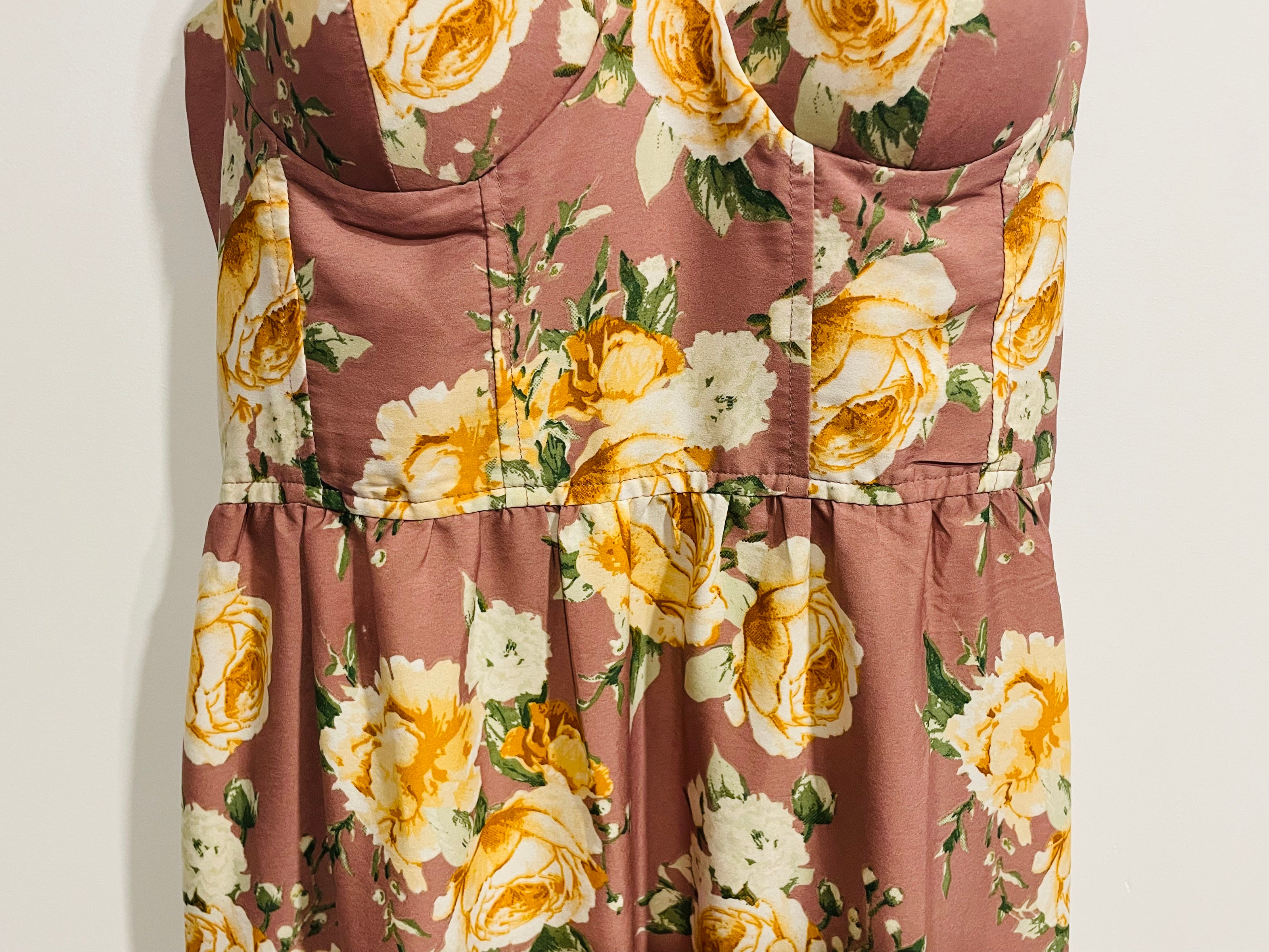 Robe longue florale rose mauve - imprimé roses jaunes - bretelles fines - style bohème été - Taille Medium