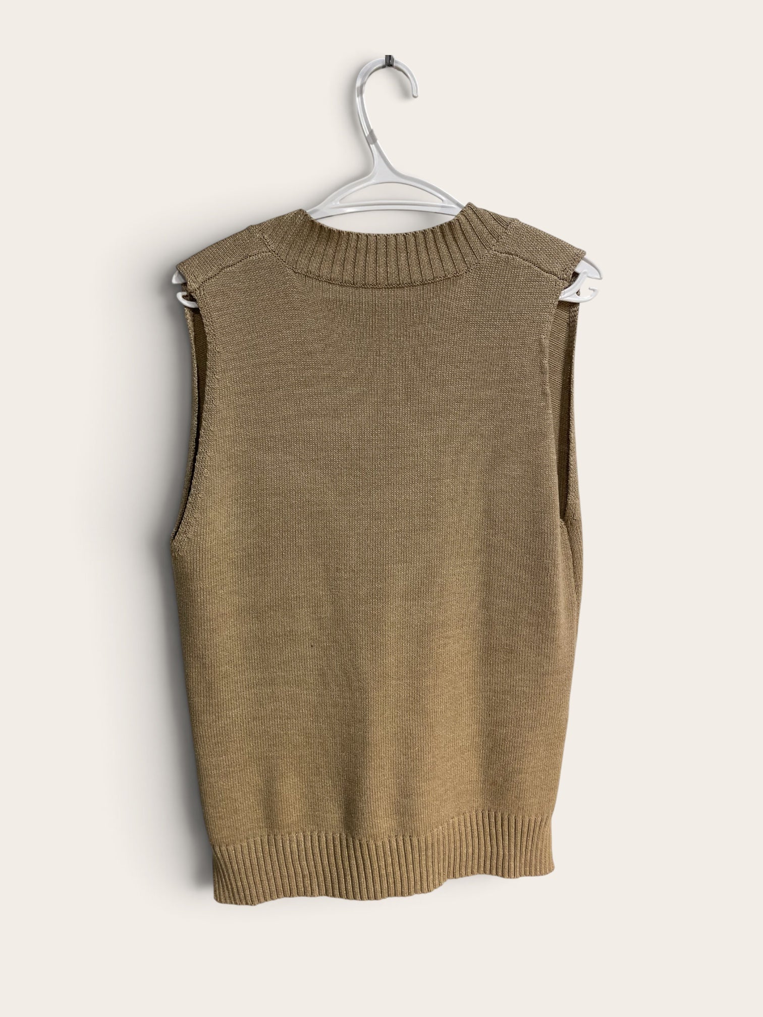 Haut beige tricot sans manches / inconnue / taille large