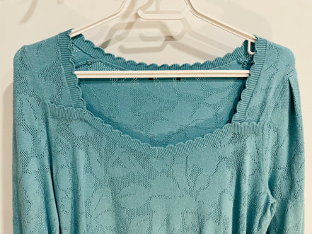 Haut tricot bleu manches courtes / marque inconnue/ taille Small