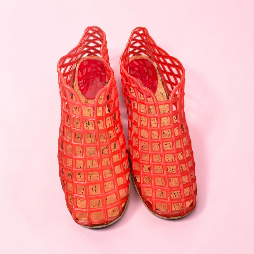 Souliers treillis plastique rouge / taille 7