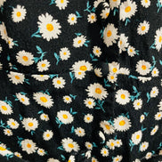Robe courte col chemisier - fleurs de marguerite - Forever 21 - taille médium