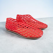Souliers treillis plastique rouge / taille 7