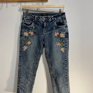 Jeans 3/4 broderies florales / aspect délavé / Suko Jeans / taille 4