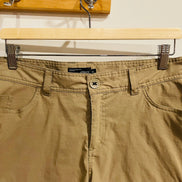 Short vert kaki - Chlorophylle - Taille 10