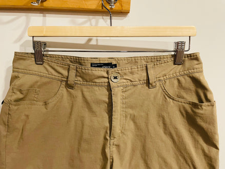 Short vert kaki - Chlorophylle - Taille 10