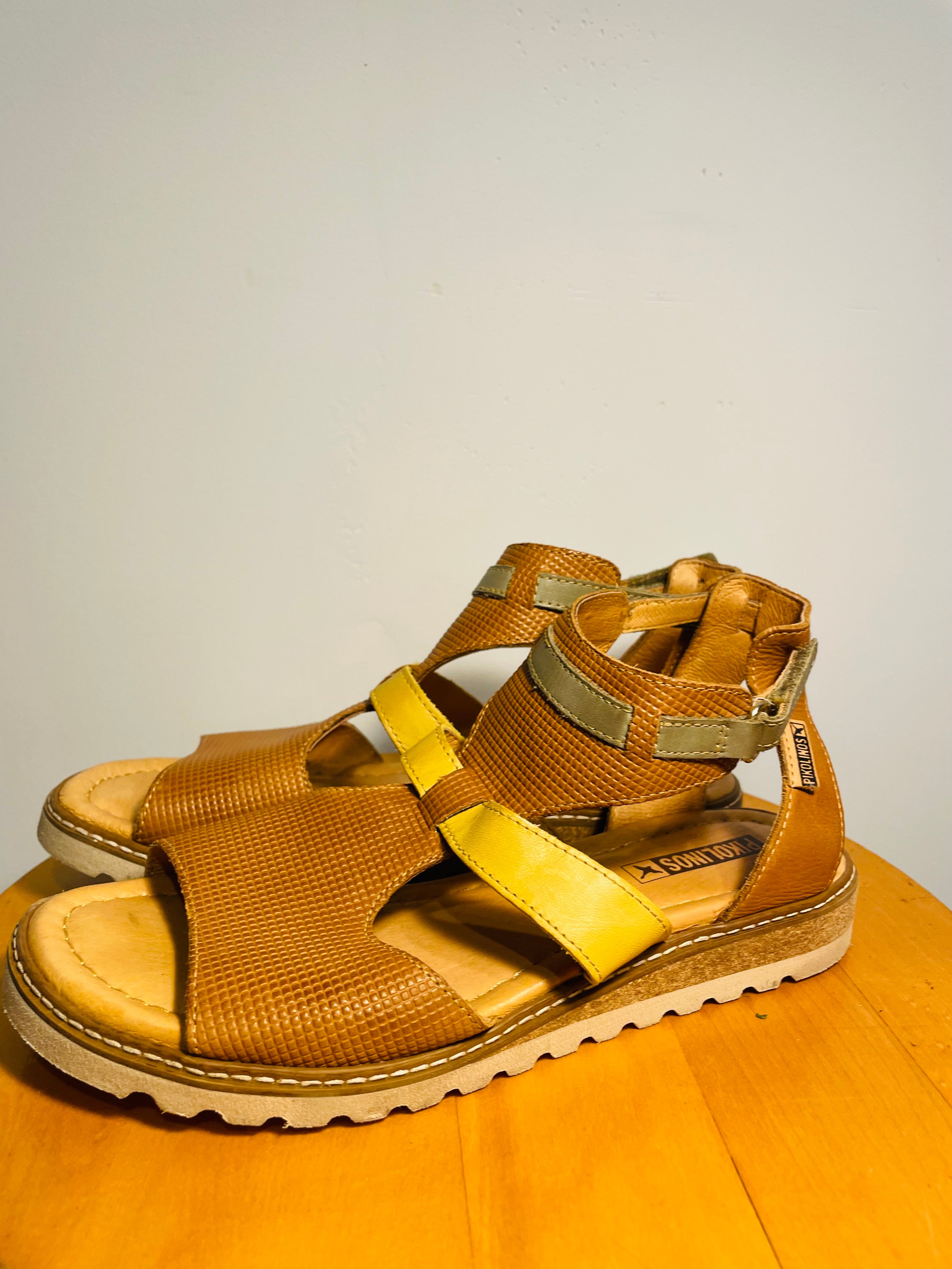Sandales cuir beige et jaune / Pikolinos / taille 7 femme