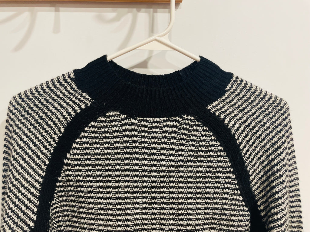 Chandail tricot manches longues noire et blanc - Liz Clairborne - Taille Medium