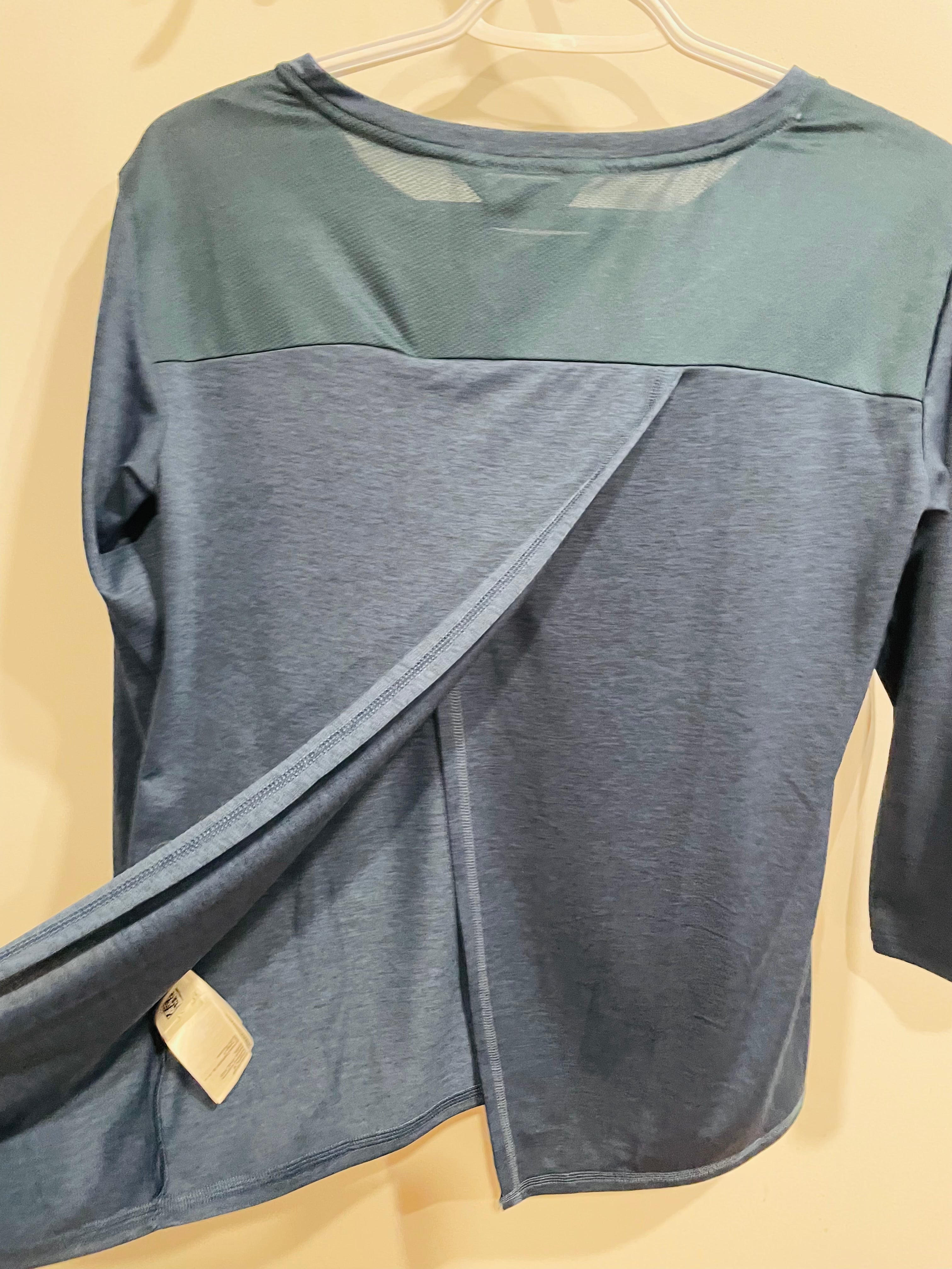 Blue sports top - the north face