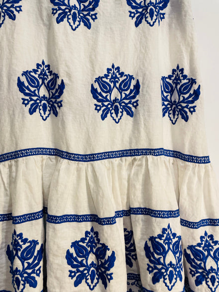 Jupe longue blanche broderies bleues / Zara / taille médium