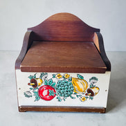 Petite boîte en bois vintage
