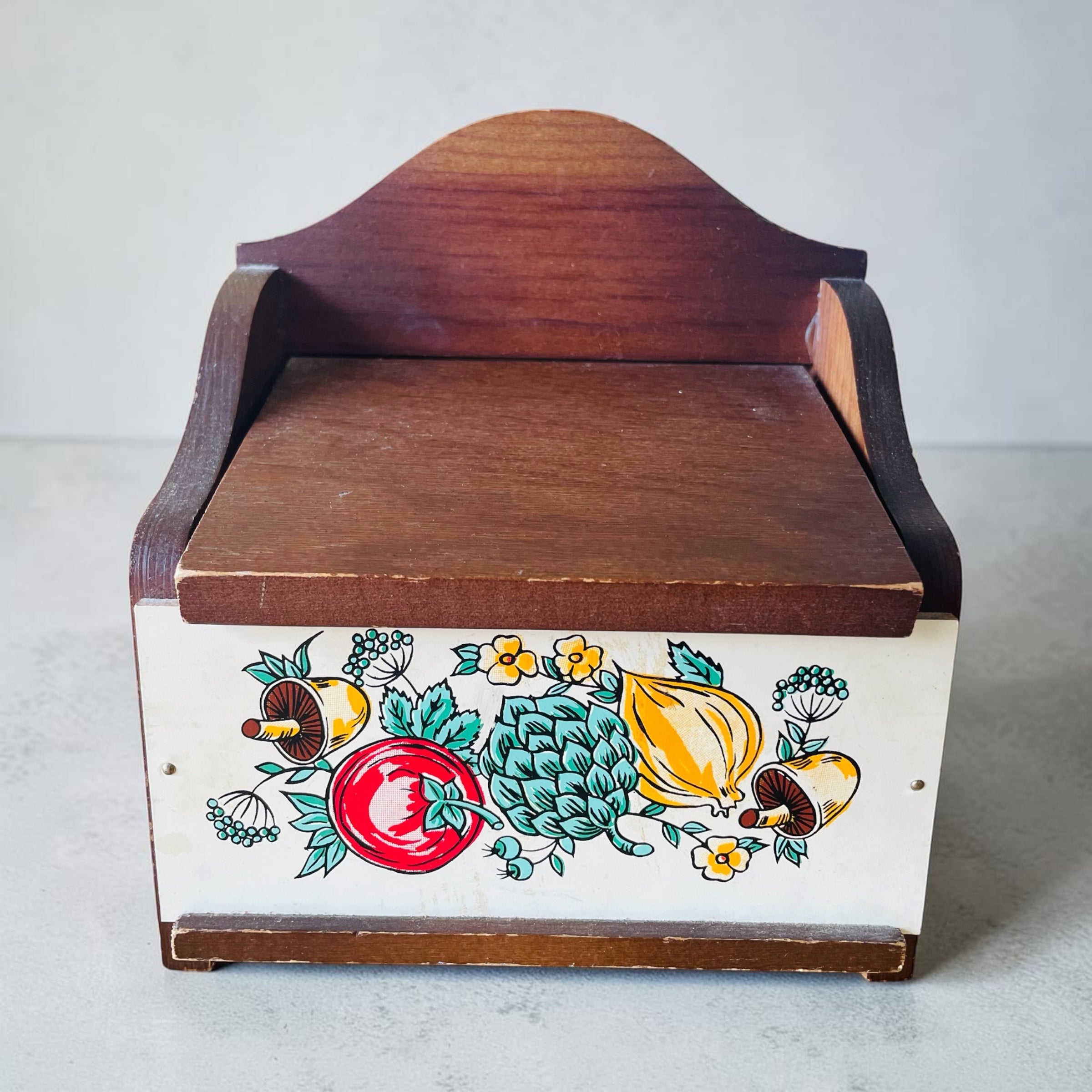 Petite boîte en bois vintage