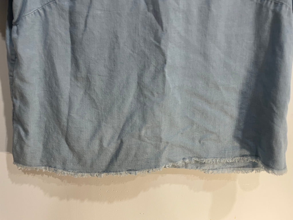Chandail jeans souple, manches et bas effilochés / Icône simons/ Taille medium