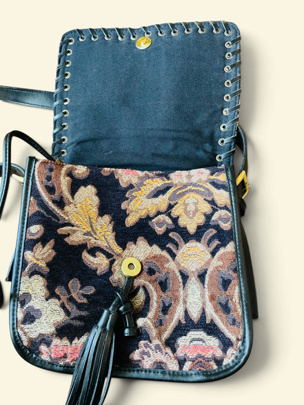Sac cuir noir et broderies