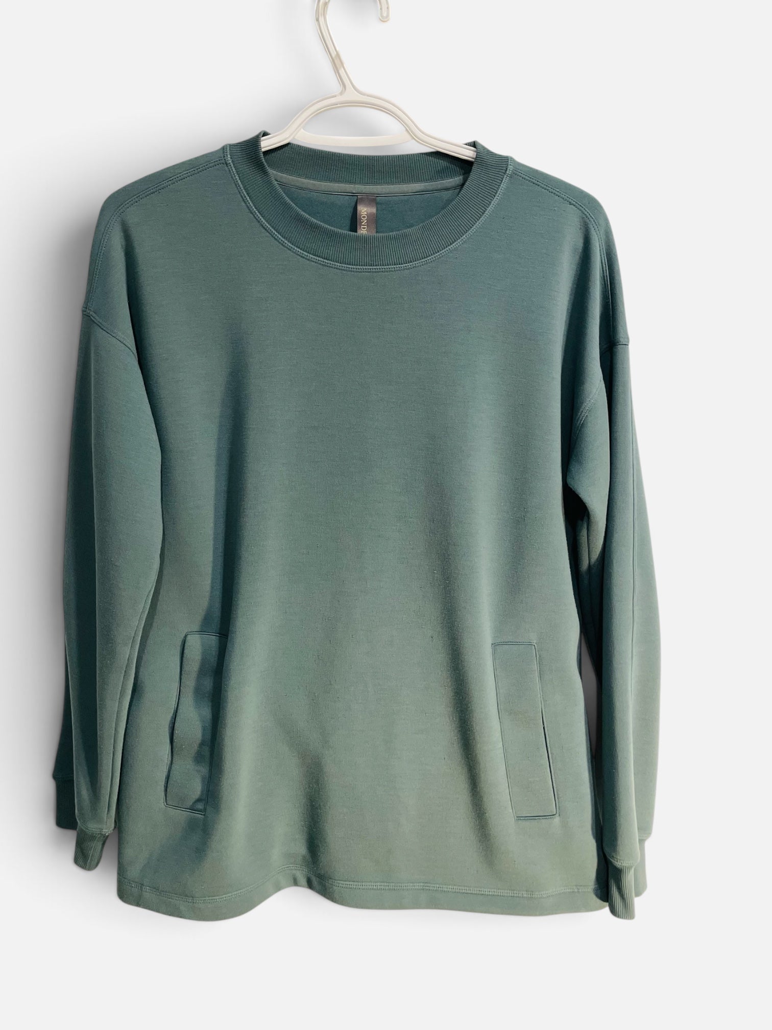 Haut bleu manches longues / Mondetta / taille Small