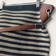 Sac tricot bleu et beige / The sak