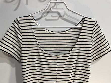 Robe rayée noire et blanche / Banana Republic / Taille 6p