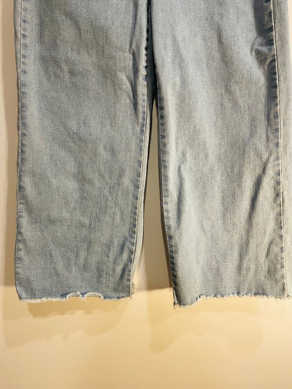 Jeans jambe large, bas effiloché / San Francisco / Taille 7