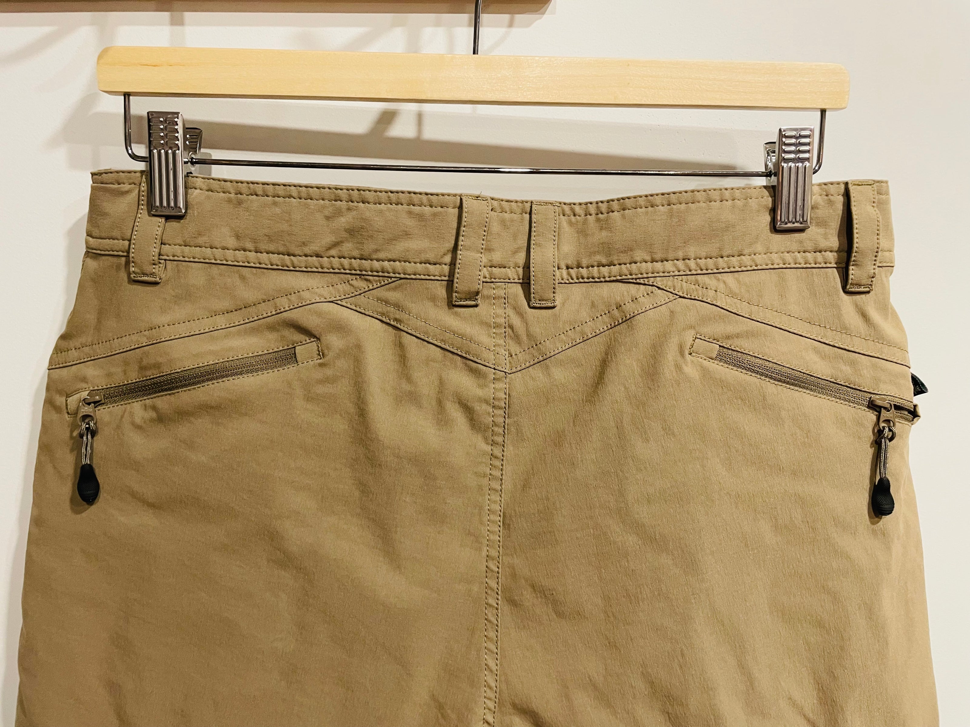 Short vert kaki - Chlorophylle - Taille 10