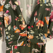Robe verte motifs champignons, manches courtes bouffantes / Lez a Lez / Taille small