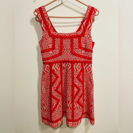 Short dress with red embroidery - Maeva